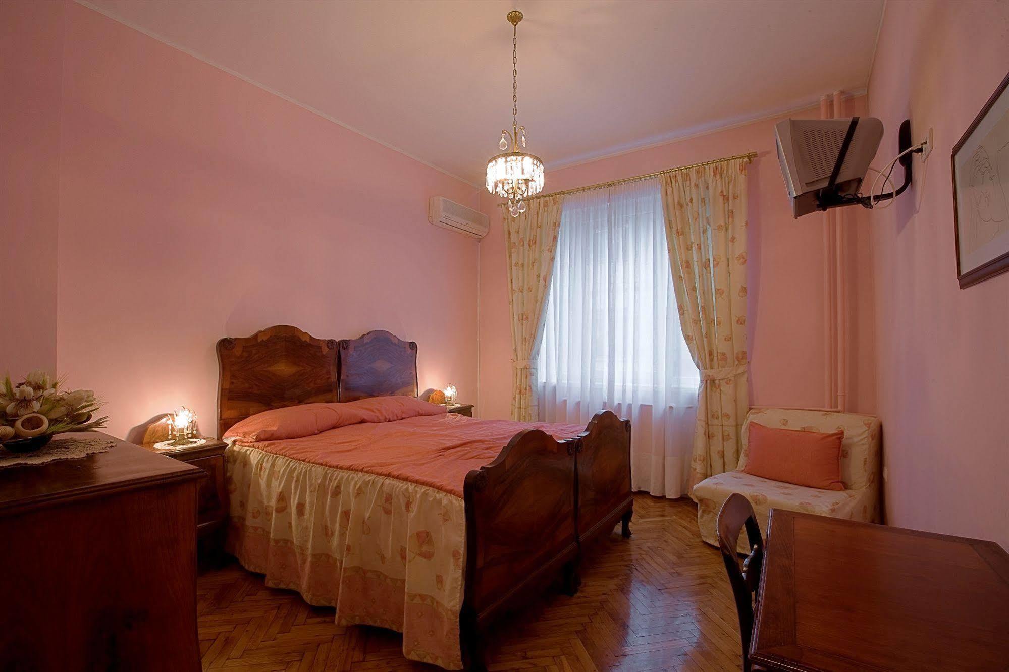 סופיה Casa Ferrari Bed & Breakfast מראה חיצוני תמונה
